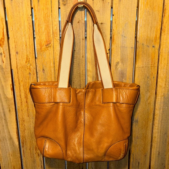 Micheal Kors Brown Leather Shoulder Bag - Picture 7 of 13
